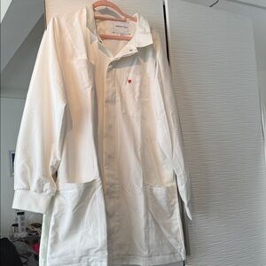 Men’s Amor Sui White Lab Coat Sz L NWT